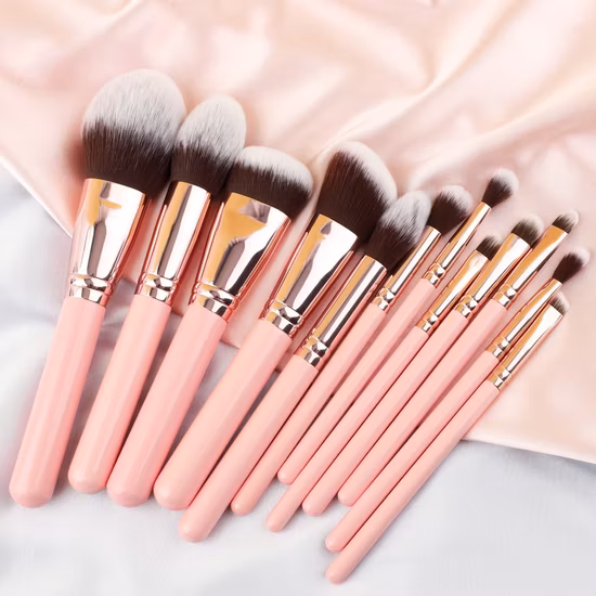 Conjunto de pincéis de maquiagem para fabricantes de tubo rosa por atacado